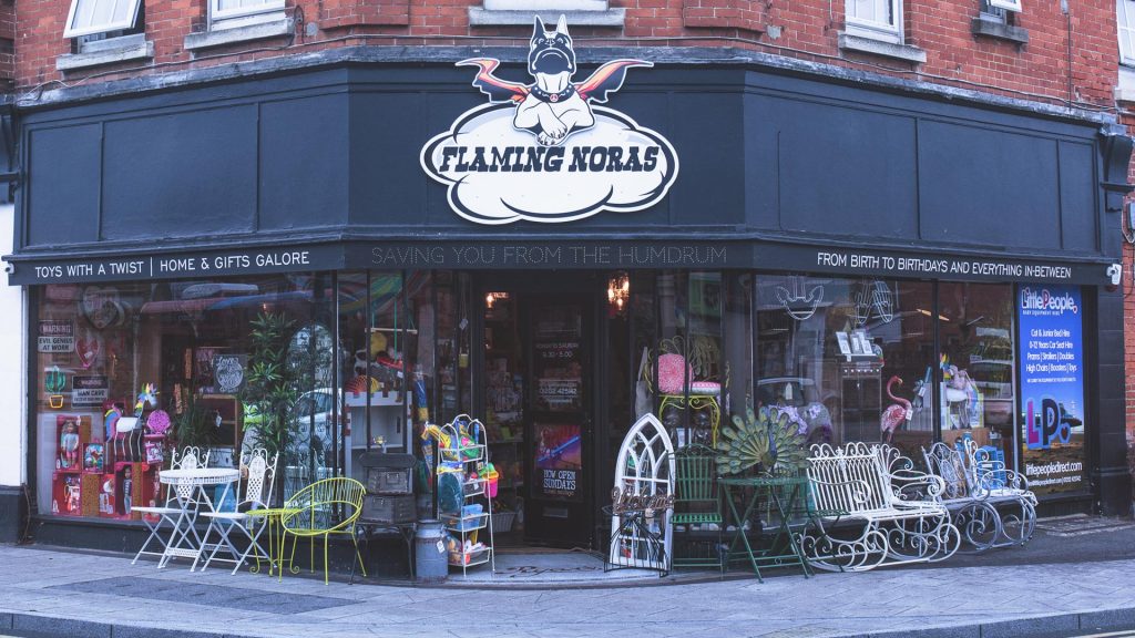 Portfolio - Flaming Noras - Shop Sign